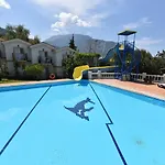 Artemisia Royal Park Club Hotel
