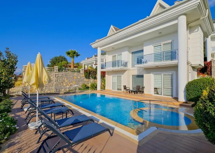 Solo Villa - Adel Villa, 4 Bedroom Private Villa At Oeluedeniz