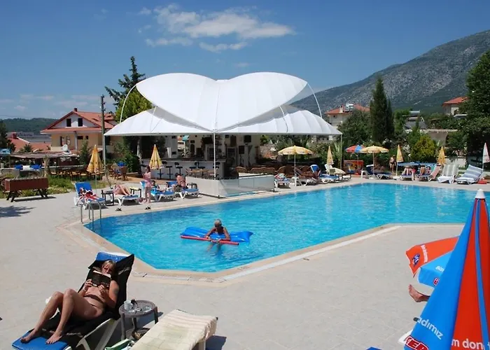 Ant Apart Hotel