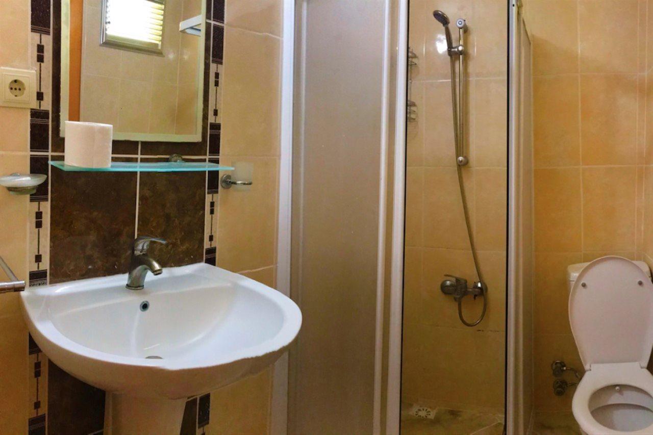 Carmina Hotel