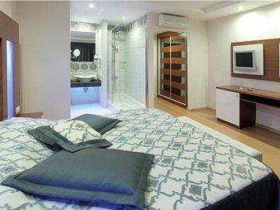 Noa Hotel