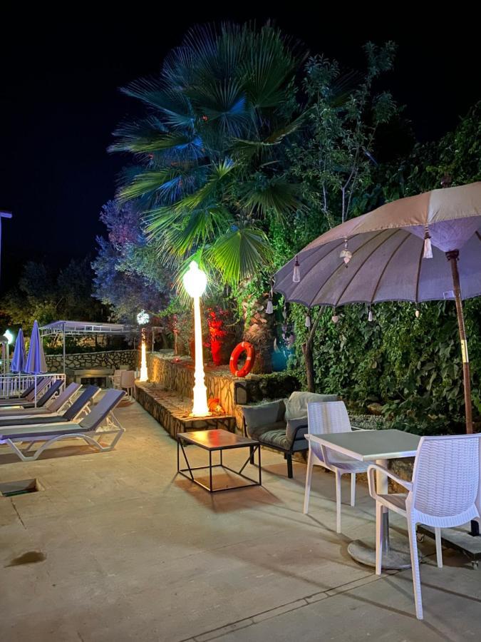 Nefis Hotel