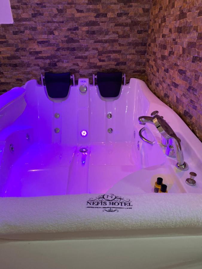 Nefis Hotel
