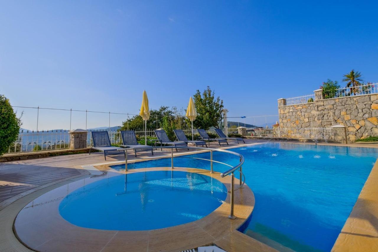 Solo - Adel Villa, 4 Bedroom Private At Villa