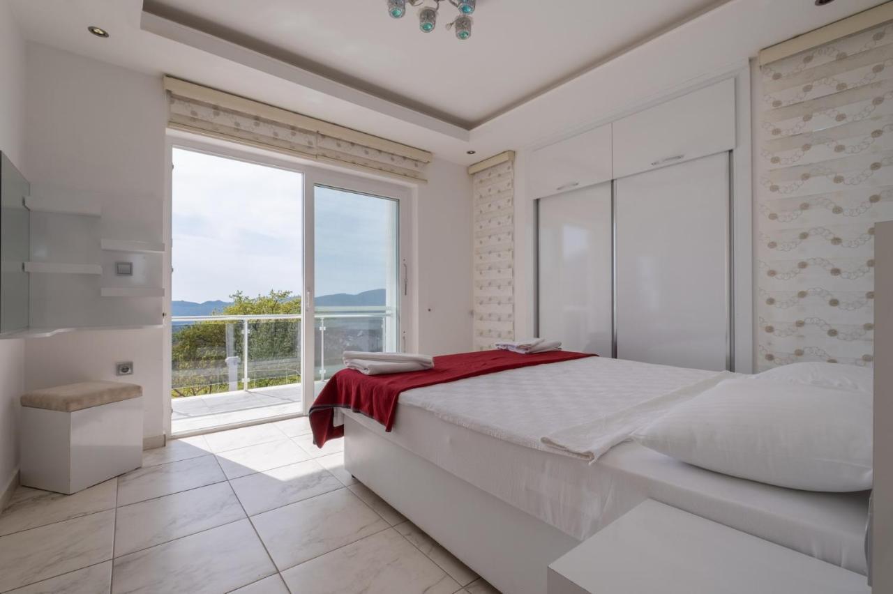 Solo - Adel Villa, 4 Bedroom Private At Oludeniz