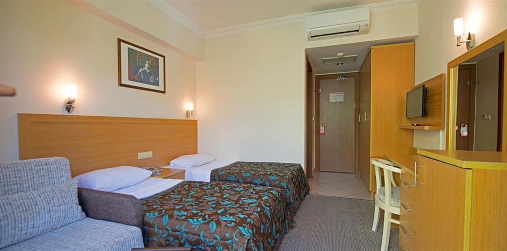 Perdikia 3*