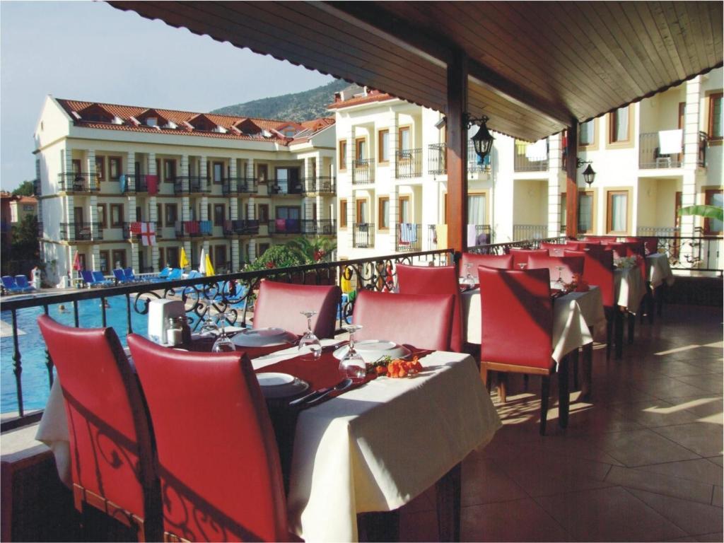Otel Leytur 3*