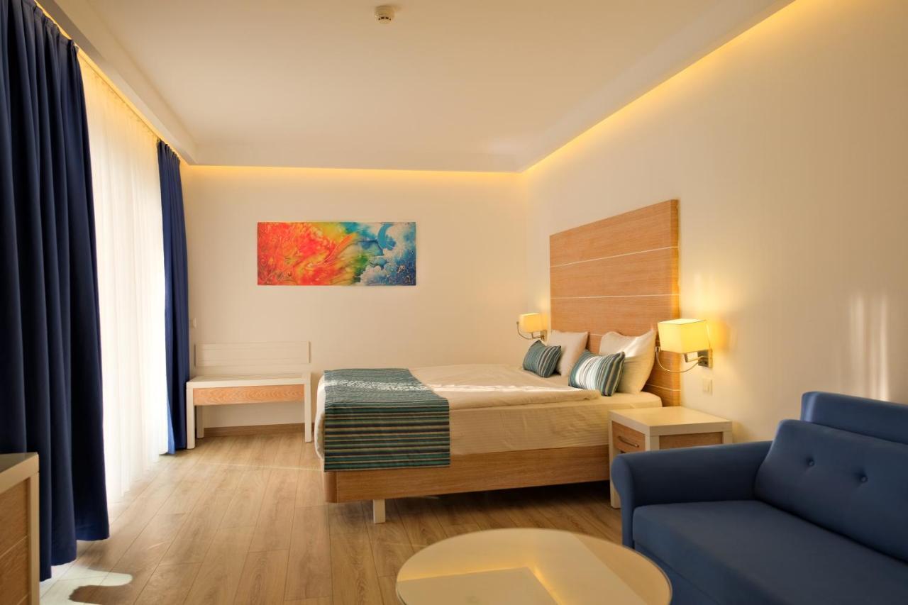 Garcia & Hotel