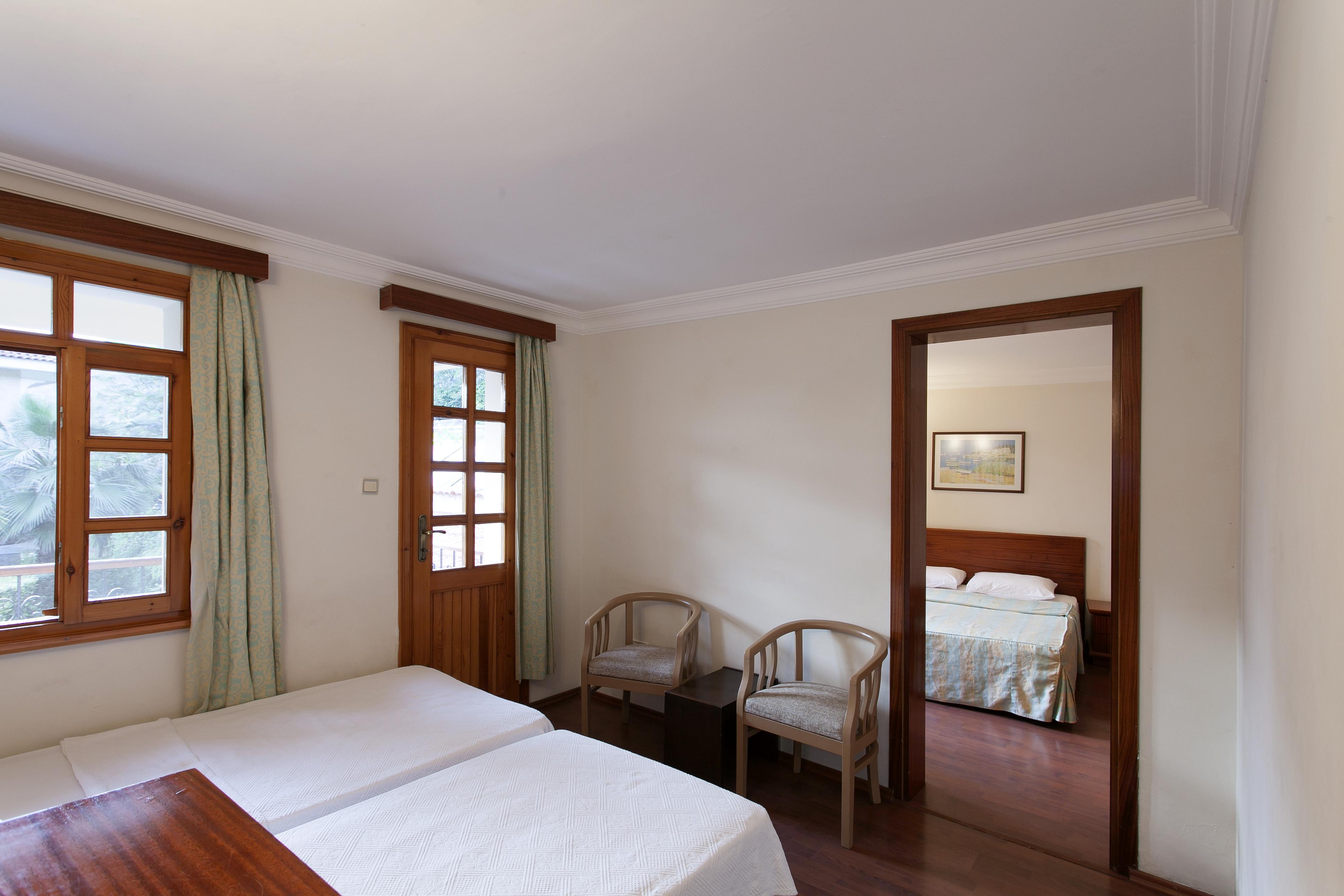 Perdikia 3*