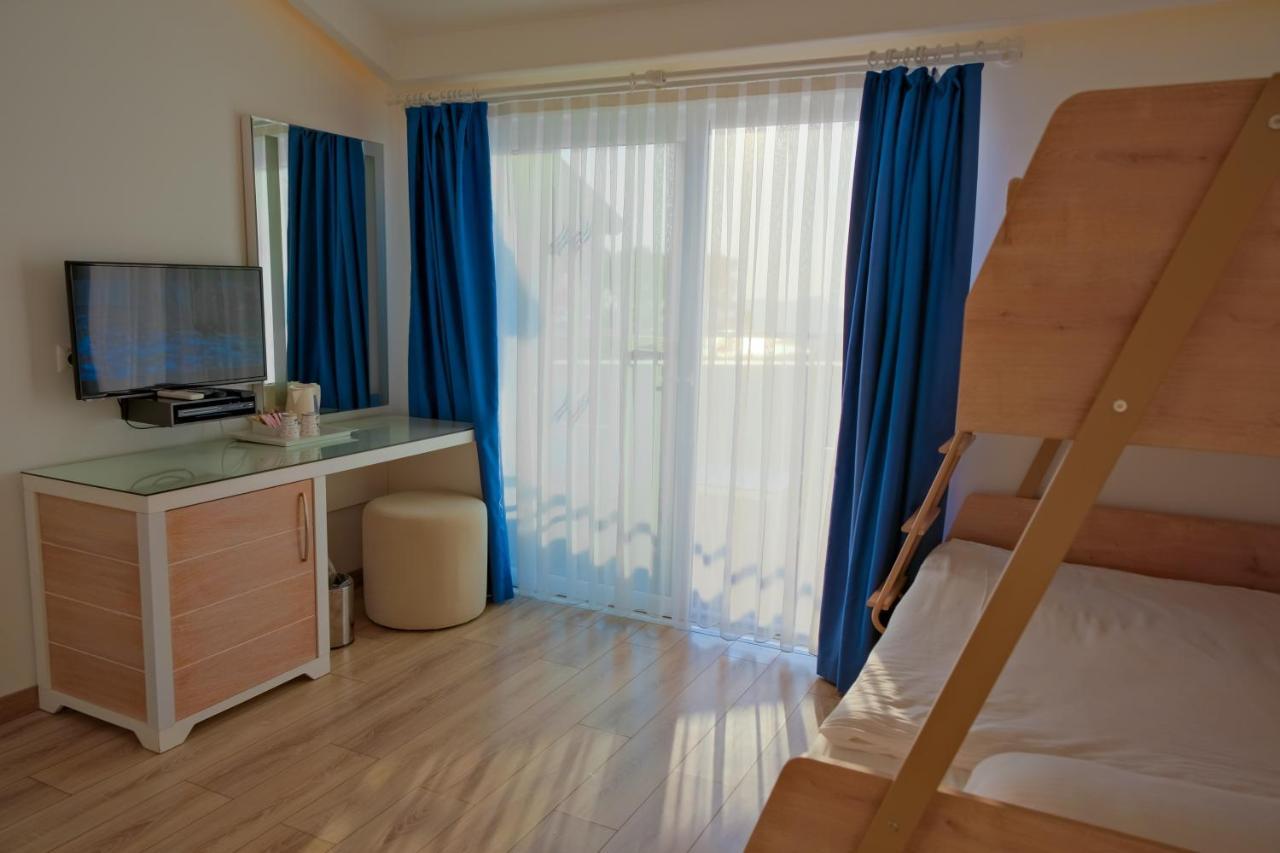 Garcia & Hotel 5*