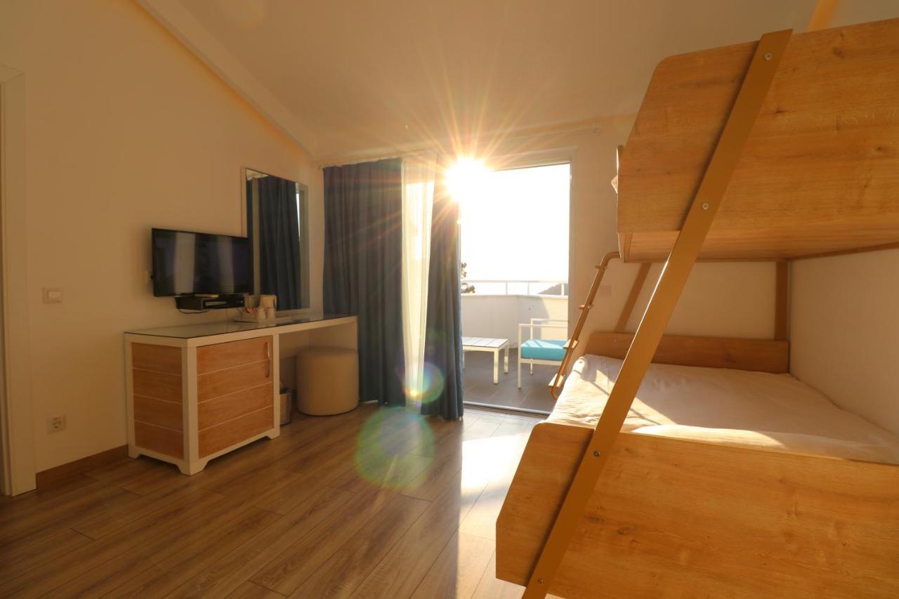 Garcia & Hotel 5*