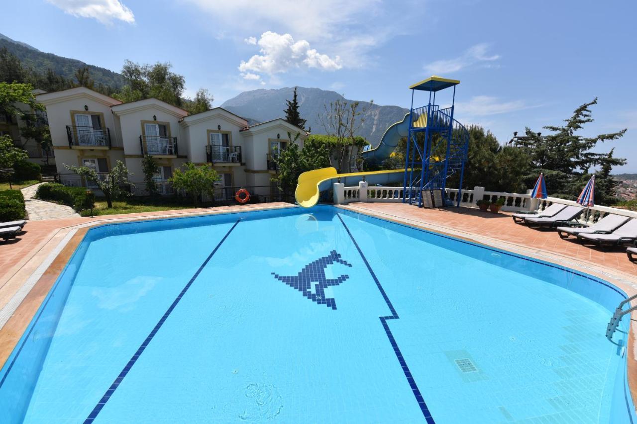 Artemisia Royal Park Club Hotel 3*