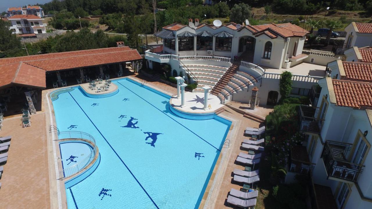 Artemisia Royal Park Club Hotel 3*