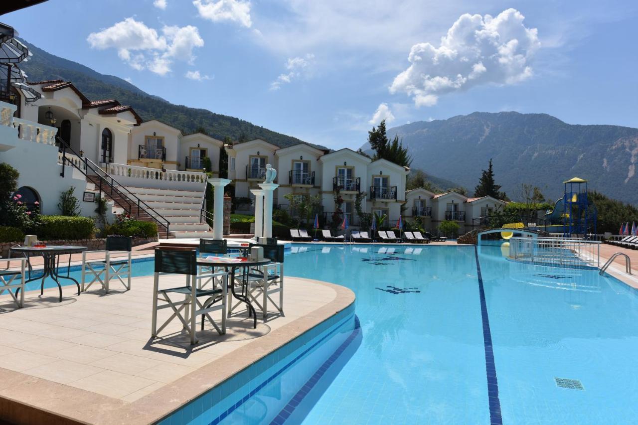 Hotel Artemisia Royal Park Club 3*