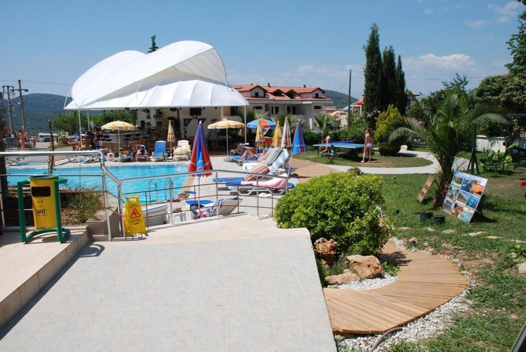 Hotel Ant 3*