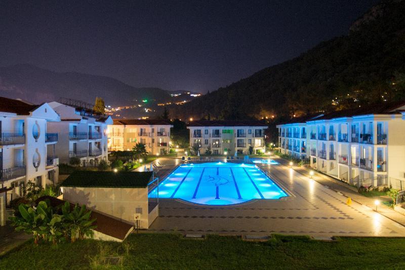 Hotel Belcekum 4*