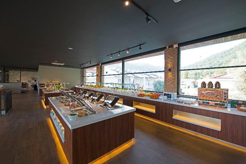 Hotel Belcekum 4*