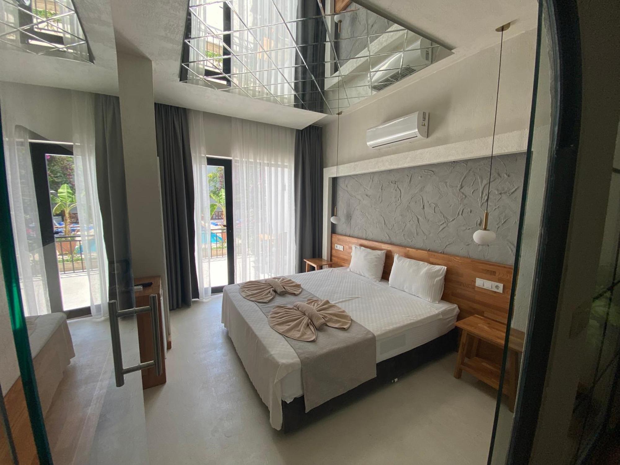 On Hotel 2*