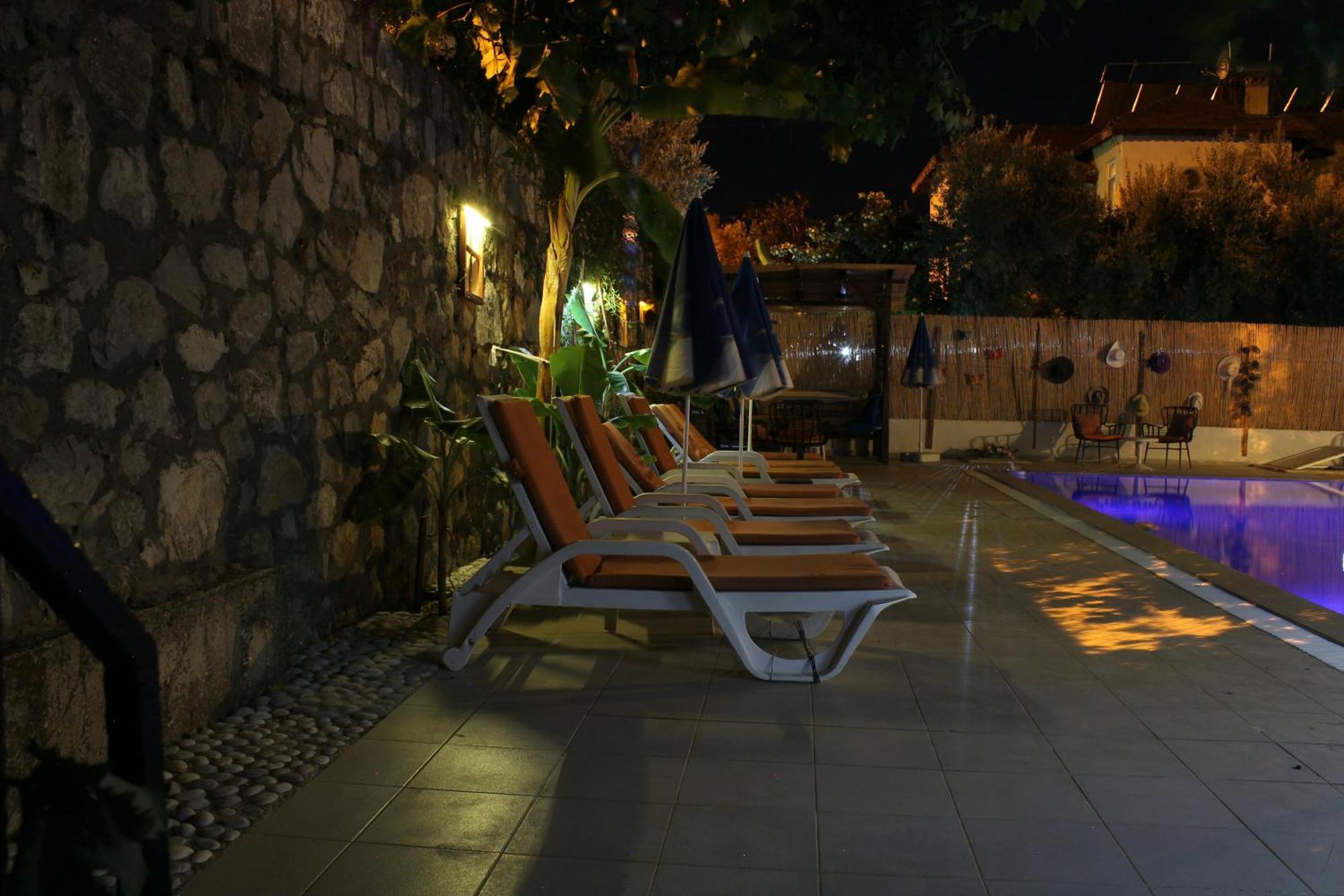 Hotel Sarihan 2*