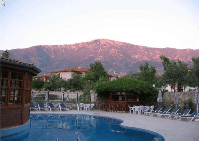 Elze Hotel 4*