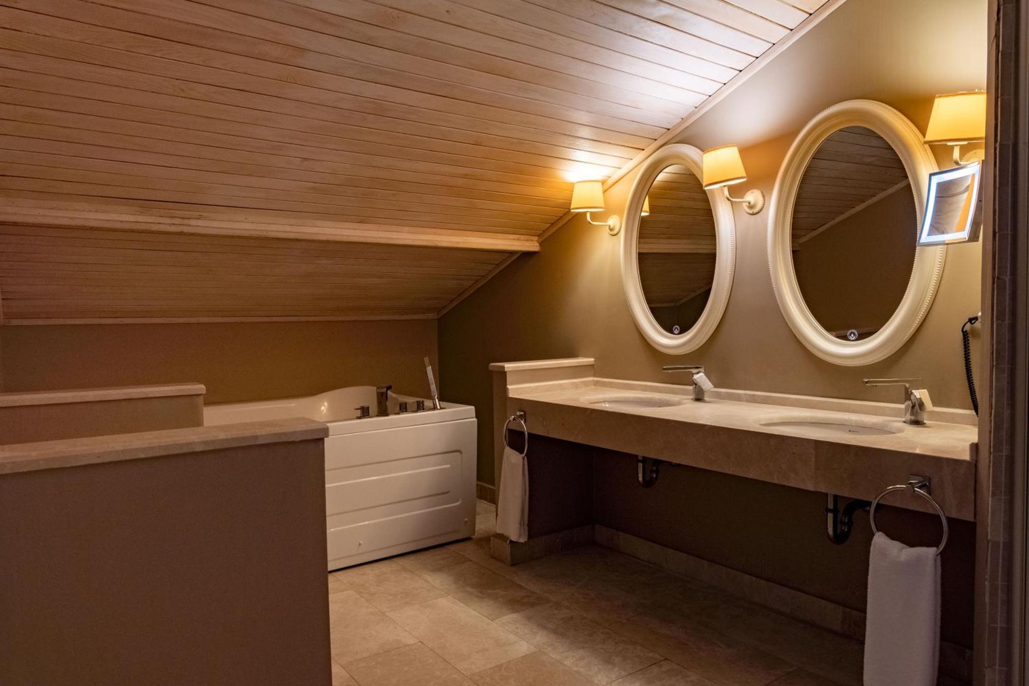 Pinehill Hotel&suites 3* Ölüdeniz