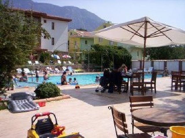 Salhan Aparthotel 3*
