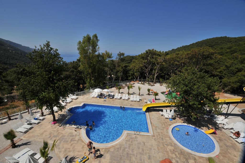 Nicholas Park Hotel