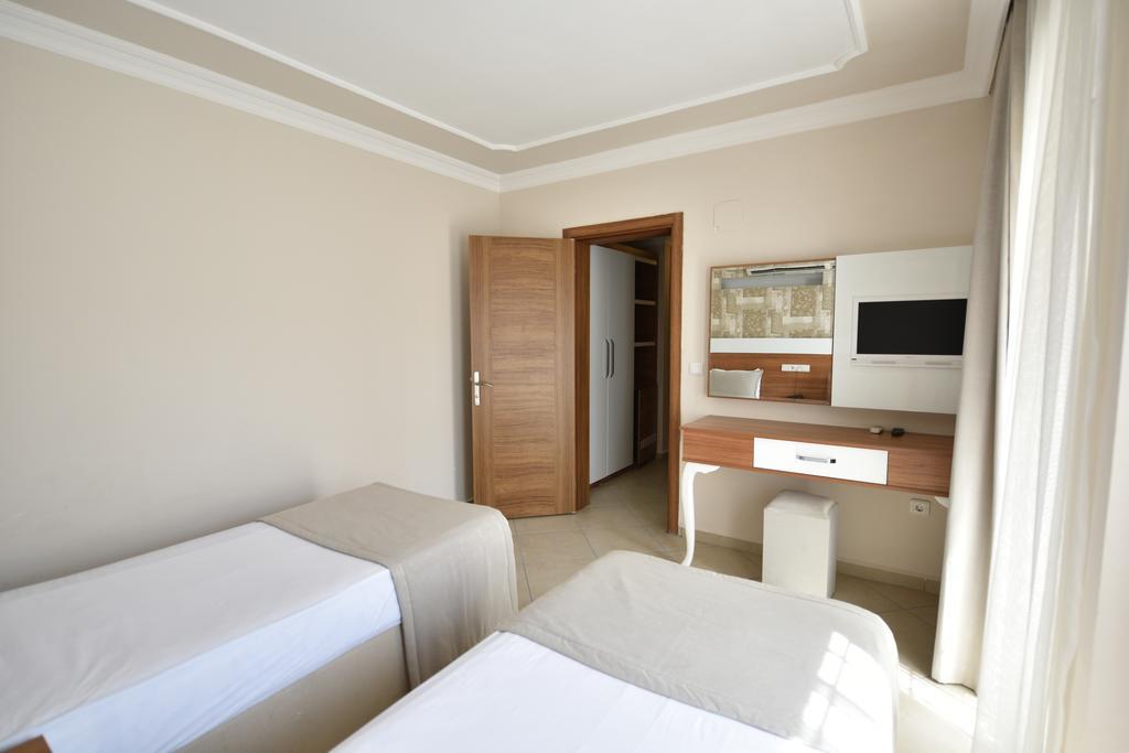 Nicholas Park Hotel
