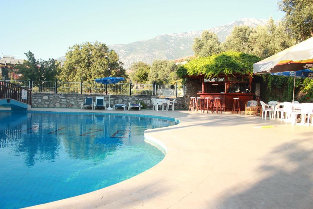 Elze Hotel 4*