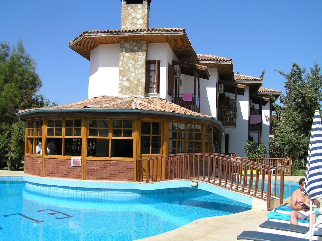Hotel Elze 4*