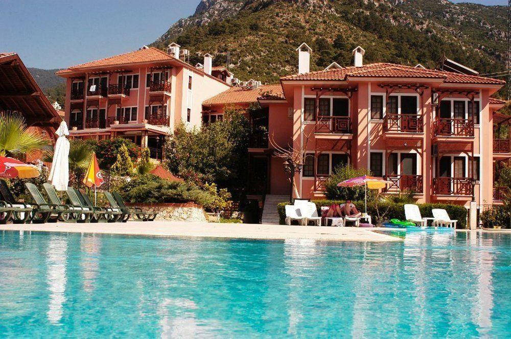 Club Pink Palace 3* Ölüdeniz
