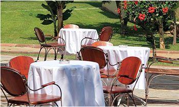 Noa Hotel