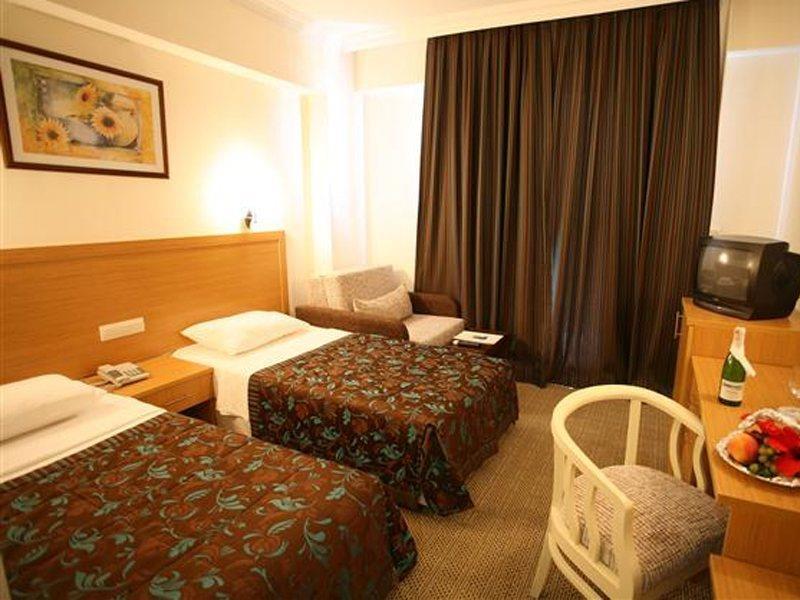 Otel Perdikia 3*
