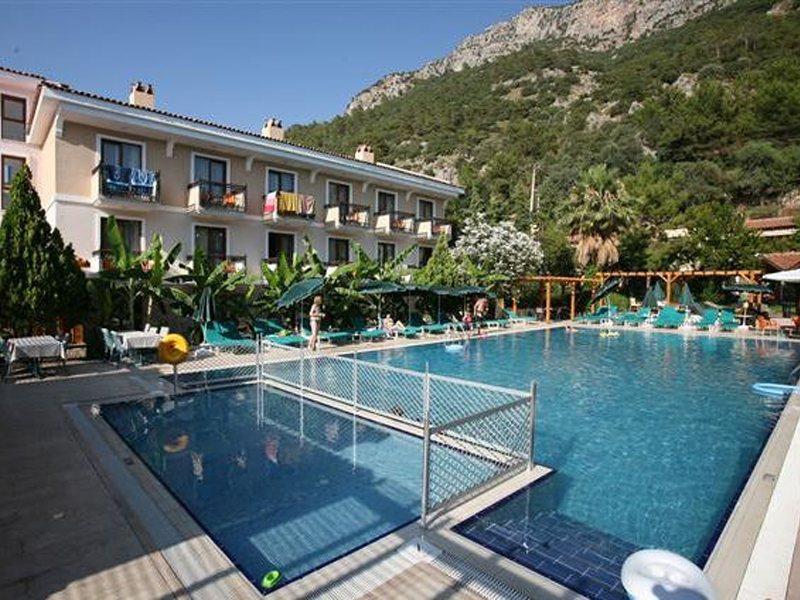 Otel Perdikia