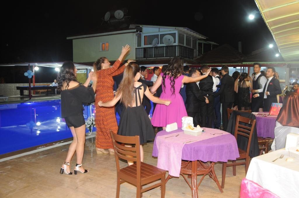 Hotel Carmina 3*