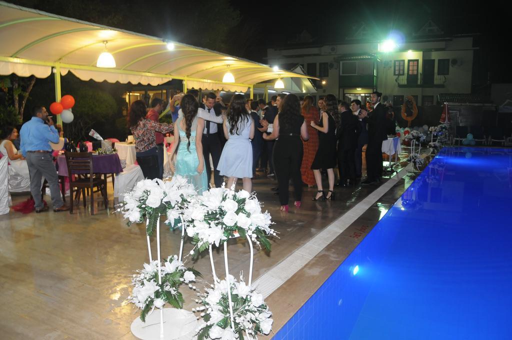 Carmina 3*