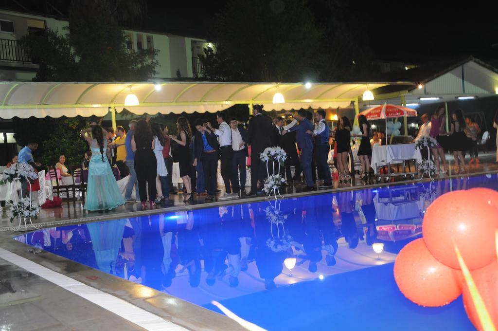 Carmina Hotel 3*