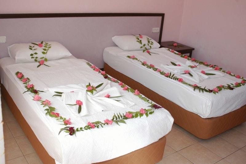 Carmina Hotel