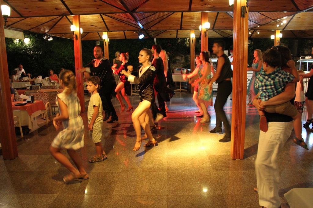 Perdikia Otel