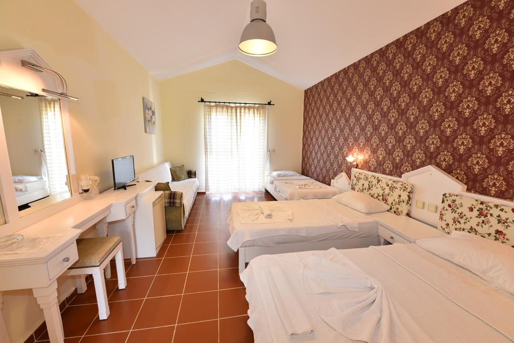 Artemisia Royal Park Club 3* Oludeniz
