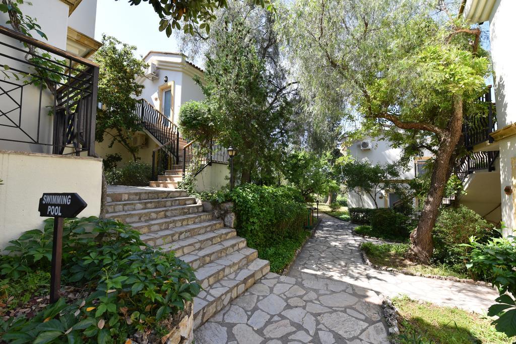Artemisia Royal Park Club 3* Oludeniz
