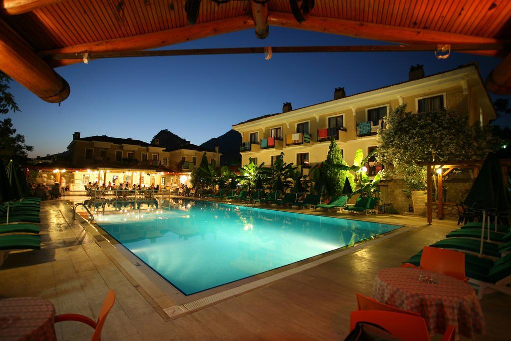 Otel Perdikia