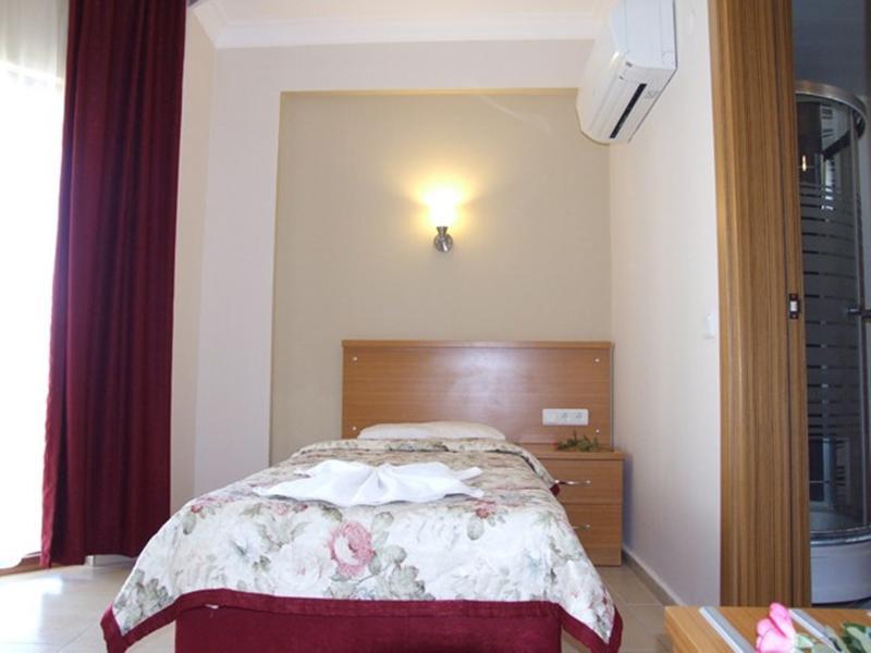 Leytur Otel 3*