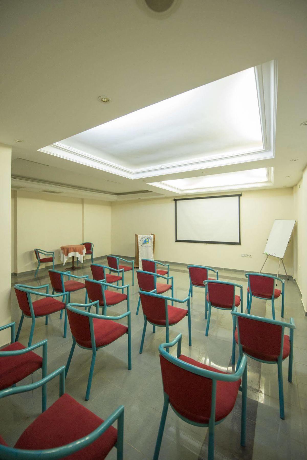 Perdikia Otel