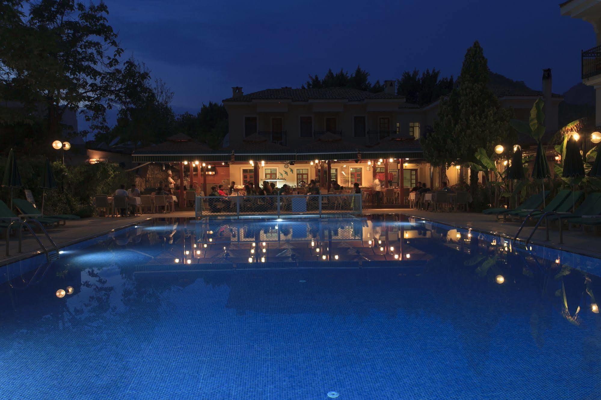 Perdikia Otel
