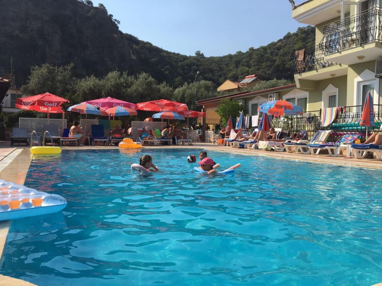 Taner Otel 3*