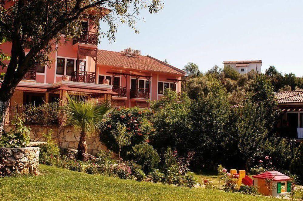 Club Pink Palace Hotel Ölüdeniz