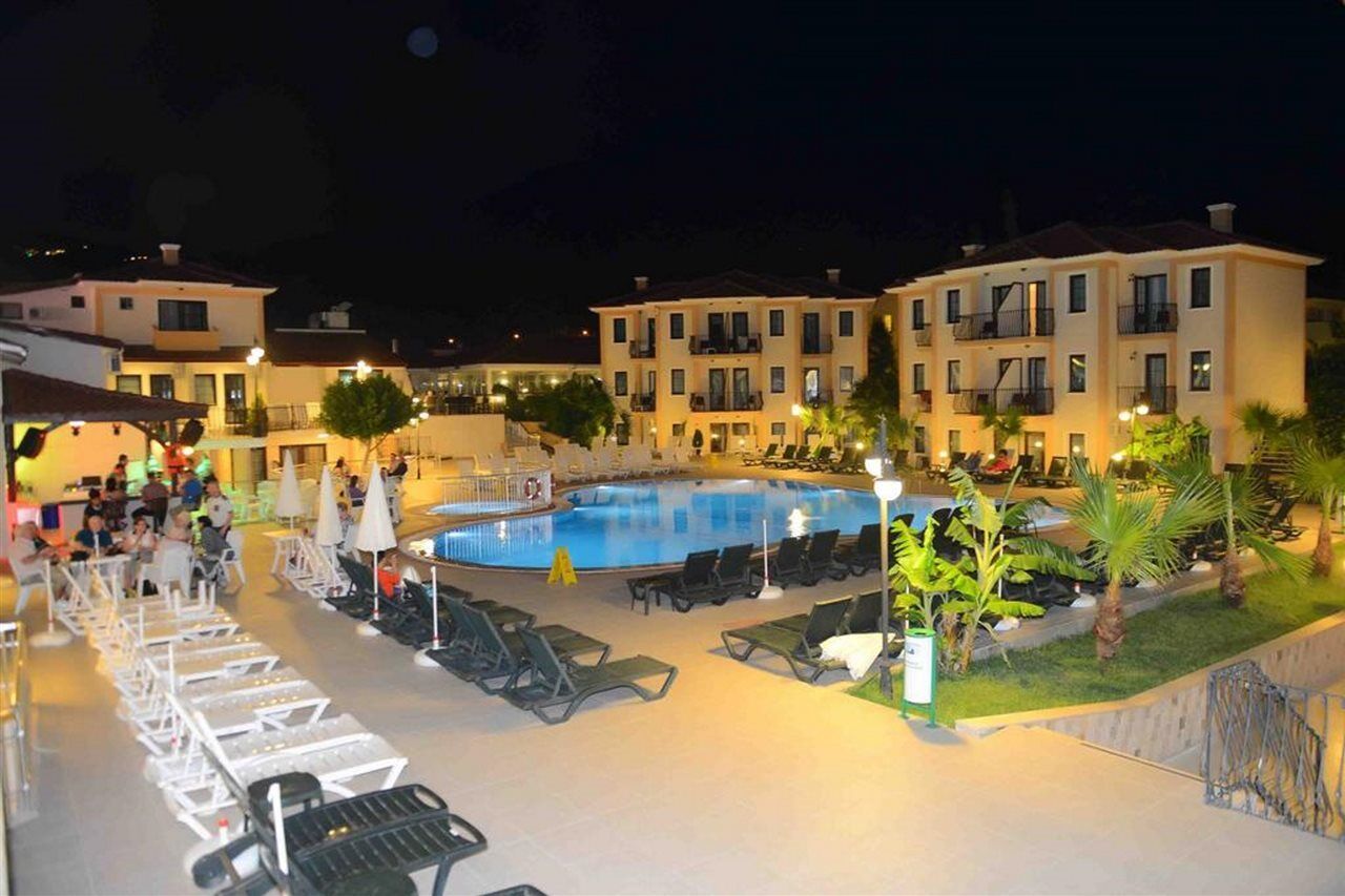 Otel Random By Lookbookholiday Ölüdeniz