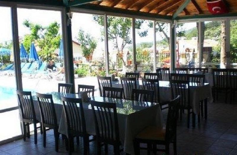 Otel Red Rose 3*