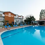 İksirci Baba Hotel